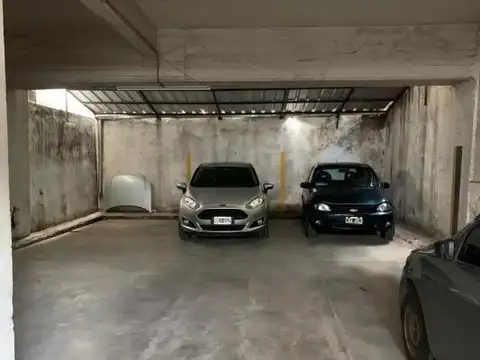 Don Bosco 3700 Almagro Cochera U$12.500 