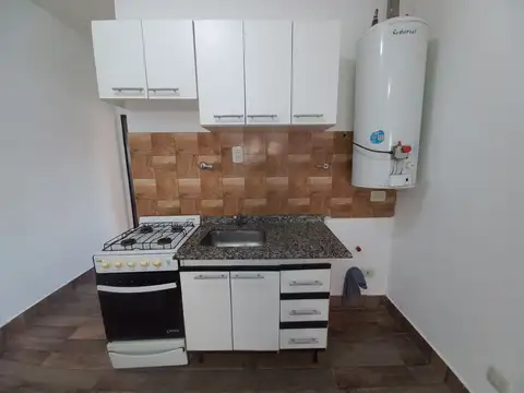 Av. San Martin 3200, Piso 1