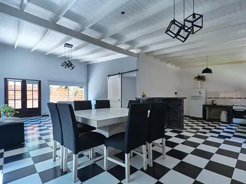 4 AMBIENTES EN VENTA EN VILLA ROSA PILAR