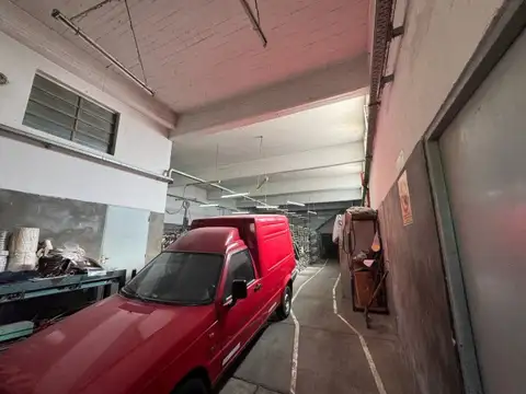 Depósito 400 m2  taller en alquiler posible venta Palomar este