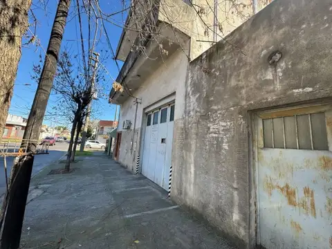 Depósito 380 m2  taller en alquiler posible venta Palomar este