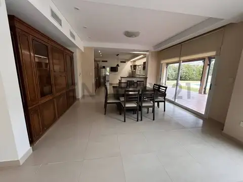 Casa en Venta en Grand Bell, USD 800.000