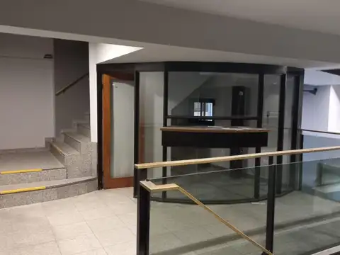 Local en Venta 60 años