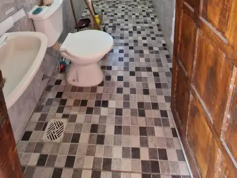 QUINCHO EN VENTA- MUY BUEN ESTADO- PUERTO TIROL