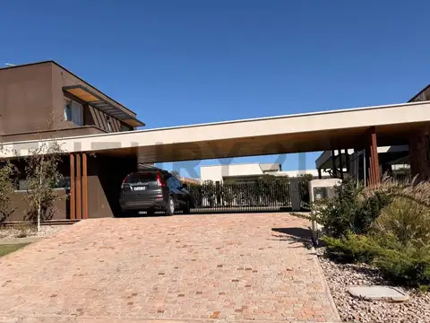 Casa en Venta en Lujan De Cuyo, USD 620.000