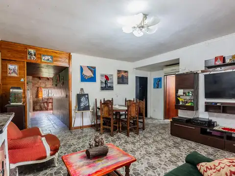 Casa en Venta con 1 cochera