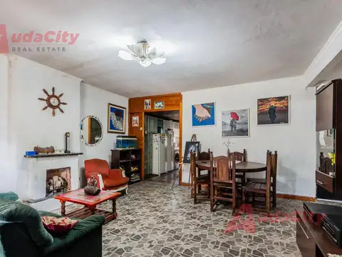Casa en venta 3 ambientes Rafael Castillo. Con Parrilla y Terraza propia.