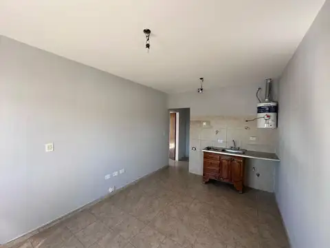 Departamento en Alquiler en Gregorio de Laferrere, $ 550.000