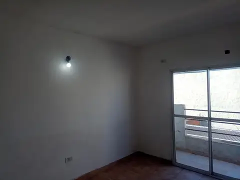 Departamento en Venta con 3 cocheras