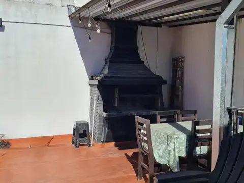 Depto Tipo Casa en Venta de 3 ambientes