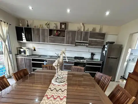 VENTA CASA EN SOLARES DEL LABRIEGO.-