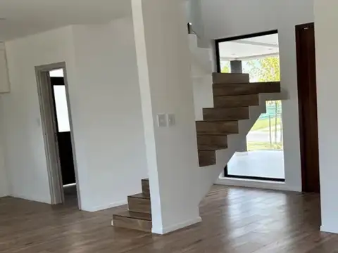 Casa Venta Barrio Puertos del Lago Escobar
