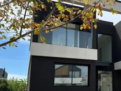 Casa Venta Barrio Puertos del Lago Escobar
