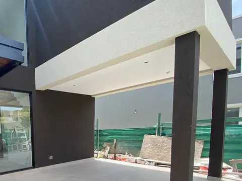 Casa en Venta en Puertos - Araucarias, USD 330.000