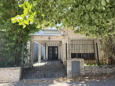 Venta Casa Moron Centro Residencial