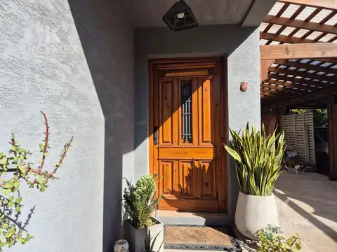 Casa en Barrio semicerrado Las Nazarenas