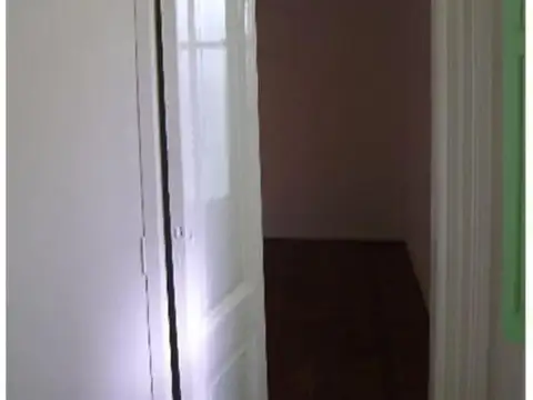 24 De Noviembre 2051 , Piso 1