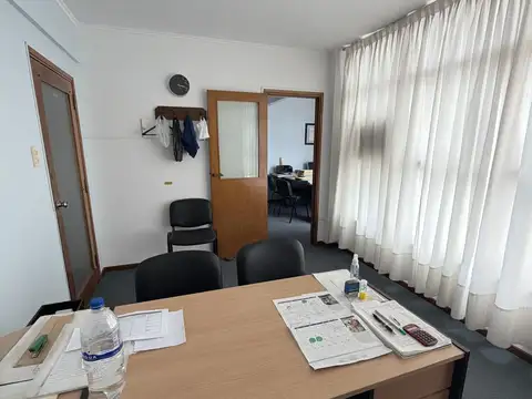 Oficina en Venta al Este