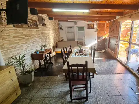 Casa en Venta con 1 cochera