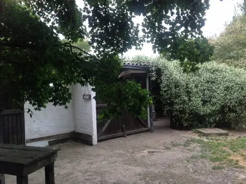 Avenida Presidente Arturo Umberto Illia y Luis Fontana