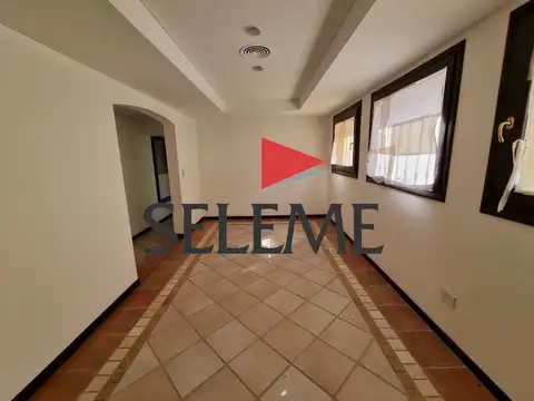 Casa 6 ambientes con 3 baños