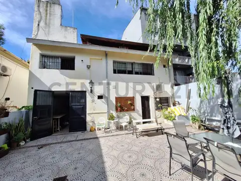 Casa de 5 dormitorios y local en venta, Tigre Centro