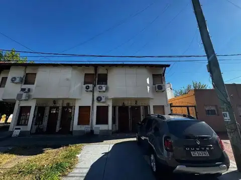 Casa Ph En Venta En Ramos Mejia Sur