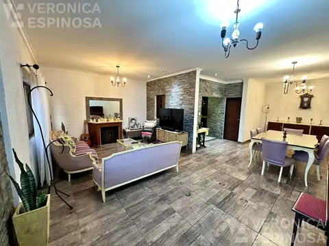 Casa en Venta de 5 dormitorios