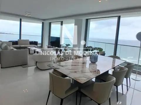 Departamento en Venta de 4 dormitorios