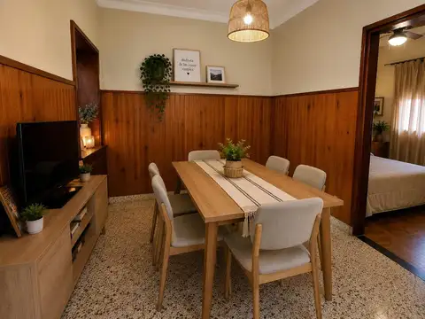Casa en Venta con 3 cocheras