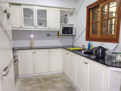 Local en Alquiler en Abasto, $ 1.450.000