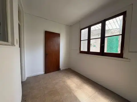 Depto Tipo Casa 5 ambientes con 1 baño