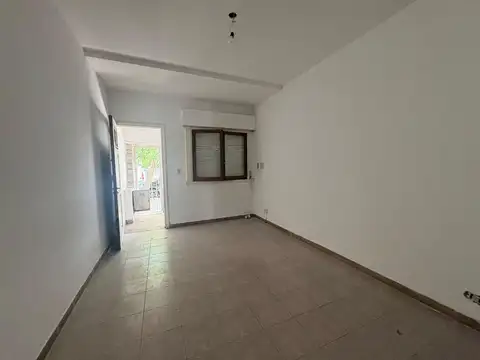 Depto Tipo Casa en Venta en La Plata, USD 68.000