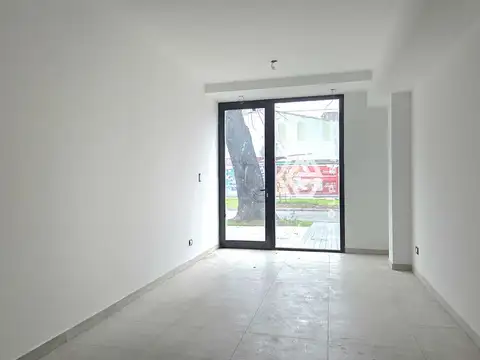 VENTA LOCAL COMERCIAL PARQUE CHAS AGRONOMIA ESTRENAR