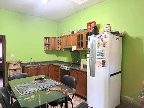 Casa en Alquiler con 1 cochera