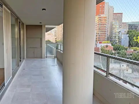 Departamento en Venta con 3 cocheras
