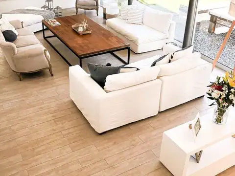 CASA DE GRAN CATEGORIA EN RUMENCO