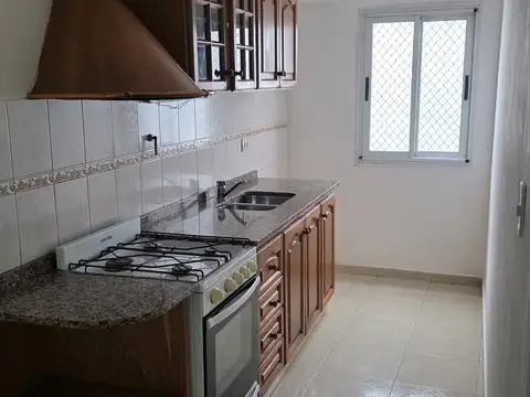 I Newton 800, Piso 1