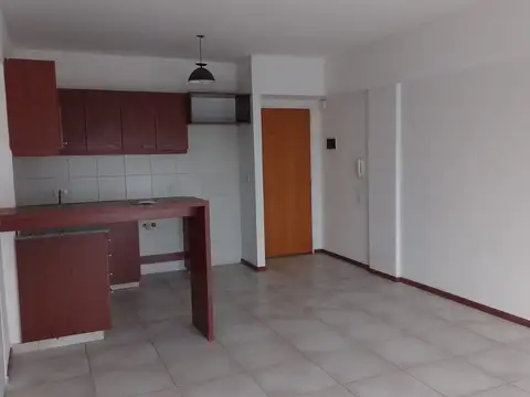 Departamento en Alquiler en Mataderos, $ 600.000