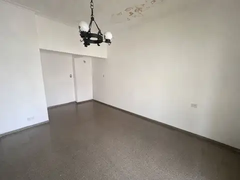 Casa 2 ambientes con 1 baño