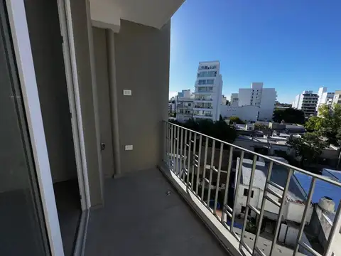 MONOAMBIENTE EN VENTA BARRIO NORTE LA PLATA BALCON
