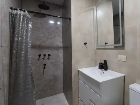 Depto Tipo Casa 5 ambientes con 3 baños