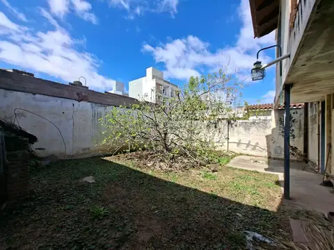 Depto Tipo Casa en Venta con 1 cocheras