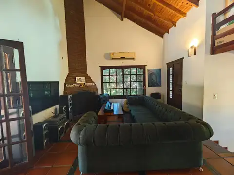 Venta Casa de 5 amb en El Bosque Country, Campana