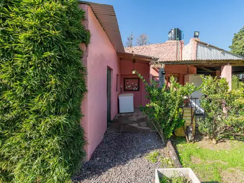 Casa en Terreno de 4.000 m2 - Apto para Construcción - Ideal Desarrollo en Manzanares