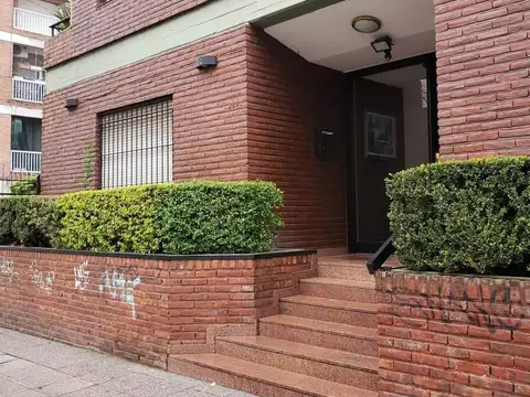 ALQUILER MARTÍN CTRO DEPTO. 2 AMB. en PB C/PATIO Y LAV.
