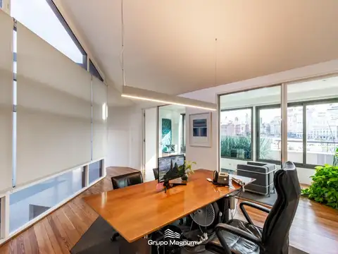 Oficina en Venta con 1 cochera