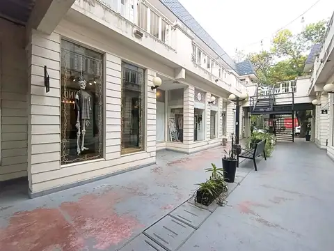 LOCAL COMERCIAL EN VENTA EN GALERIA VICTORIA FUNES