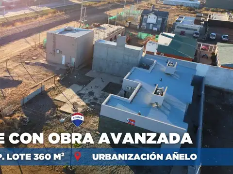 LOTE CON OBRA AVANZADA Y PROYECTO PARA 4 UF AÑELO 