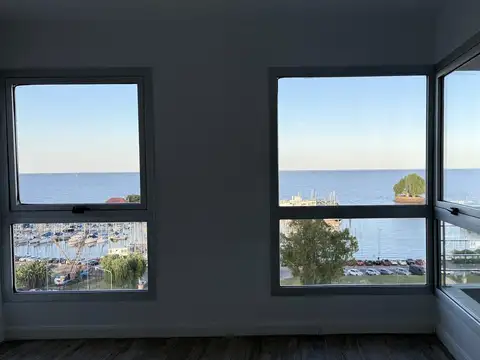 Departamento en Venta en Olivos Vias/Rio, USD 319.000